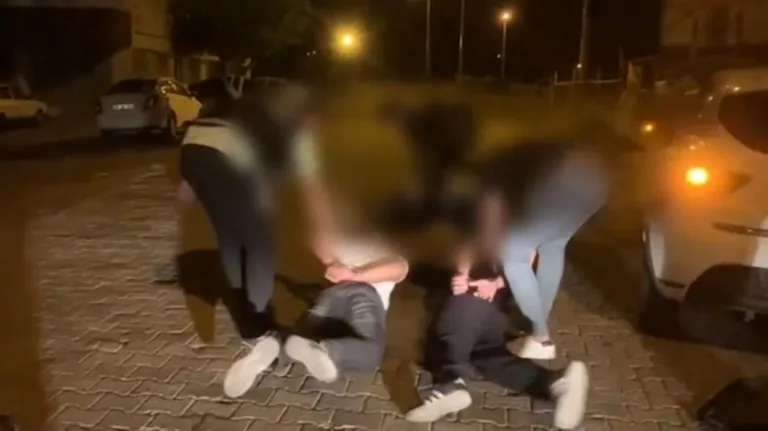 Kente Uyuşturucu Madde Getiren Şüpheli Şahıslara 3 Operasyon: 7 Gözaltı — haber görseli
