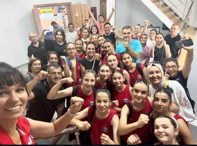 Kayseri Voleybol Kulübü, Türkiye Finalleri'nde Son 16'ya Yükseldi — haber görseli