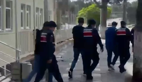 19 İlde Nitelikli Dolandırıcılık Şüphelilerine Yönelik Şafak Operasyonu: 51 Gözaltı — haber görseli