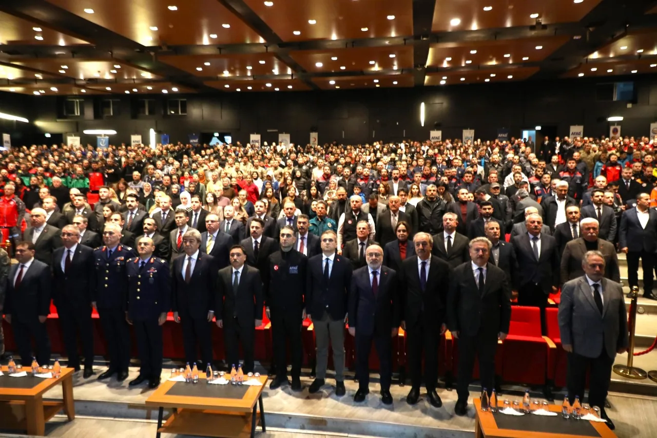6 Şubat Şehitleri Kayseri’de Anıldı: “Bu Millet Asla Yıkılmaz” — haber görseli