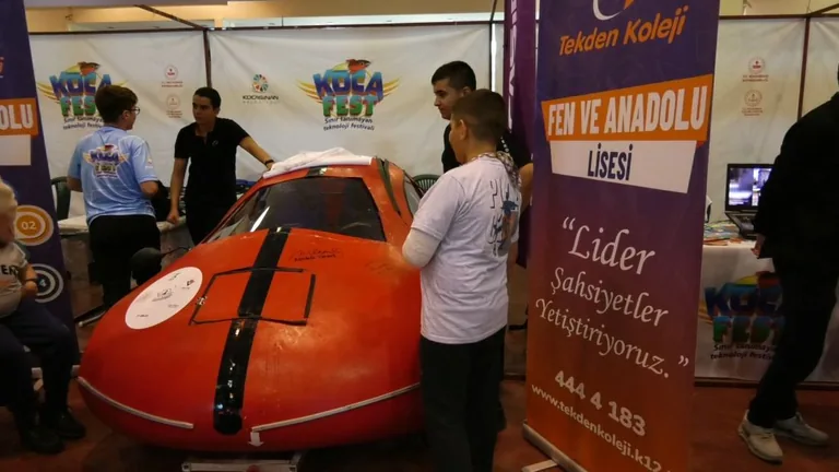KOCAFEST’te Elektrikli Araç Tasarlayıp Üreten Lise Öğrencileri Dikkat Çekti — haber görseli