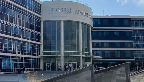 Akaryakıt İstasyonunda Sopalı Kavga! ‘Yağma’ ve ‘Tehdit’ Suçlamasıyla Mahkemelik Oldular — haber görseli
