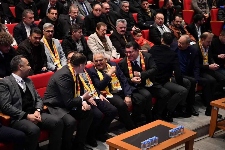 GÖZTEPE MAÇINDA TRAMVAYLAR ÜCRETSİZ — haber görseli