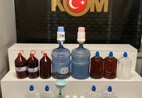 Sahte Alkol Üreticisi Kayseri’de Yakalandı: 31 Litre Sahte Alkol Ele Geçirildi — haber görseli
