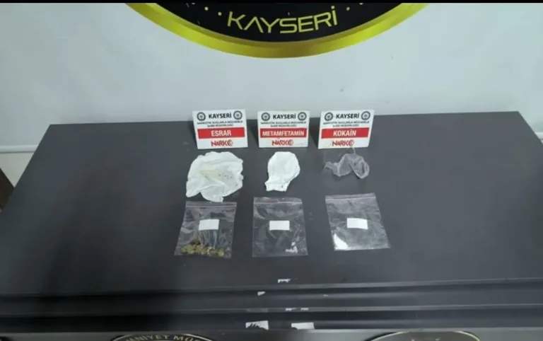 Uyuşturucuyla Mücadelede Kayseri'de Önemli İlerleme: 13 Kişi Tutuklandı — haber görseli