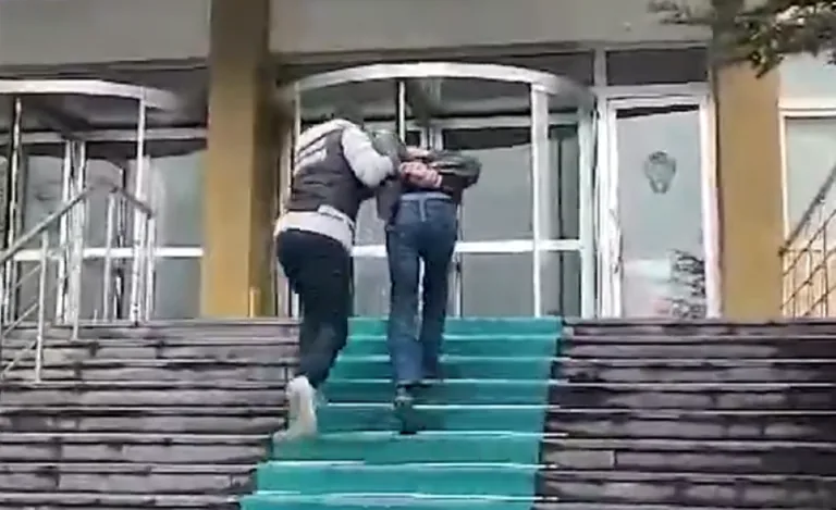Kayseri'de Uyuşturucu Suçlarından Aranan 2 Kişi Yakalandı — haber görseli