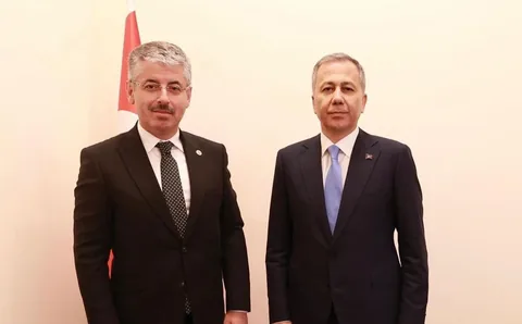 Vekil Çopuroğlu, hükümet konakları talebini Bakan Yerlikaya’ya iletti — haber görseli