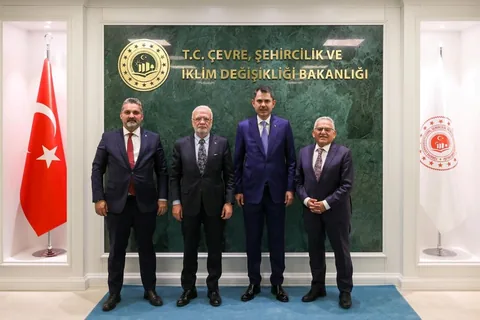 Kayseri AK Parti Teşkilatından Bakan Kurum ve Bakan Memişoğlu’na 'Hayırlı Olsun' Ziyareti — haber görseli