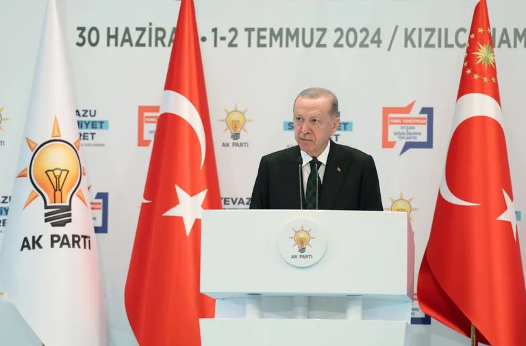 Cumhurbaşkanı Erdoğan'dan Kayseri Açıklaması: Vandallık Yapmak, Sokakları Ateşe Vermek Kabul Edilemez — haber görseli