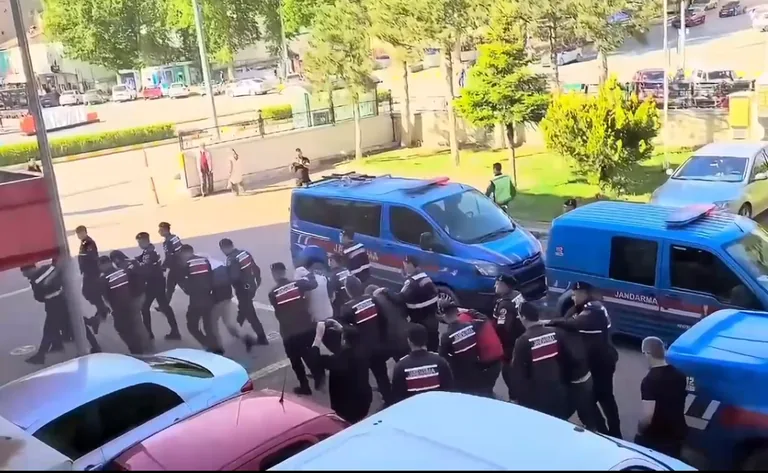Jandarma Ekiplerinden Yahyalı ve Develi'de Narkogüç Operasyonu: 10 Gözaltı — haber görseli