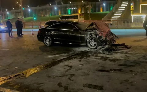 Erkilet Bulvarı’nda Zincirleme Kaza! Araç Alev Aldı, 4 Kişi Hastaneye Kaldırıldı — haber görseli