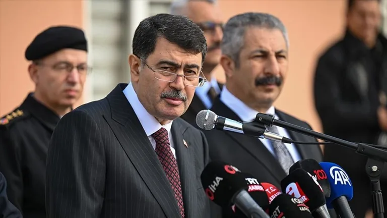 Ankara Valisi Şahin Açıkladı! Başkentte sahte İçki faciası: 33 kişi hayatını kaybetti — haber görseli