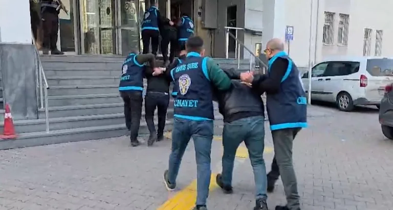 Kayseri Osman Kavuncu Bulvarında Yol Verme Kavgası: 3 Şüpheli Gözaltında — haber görseli