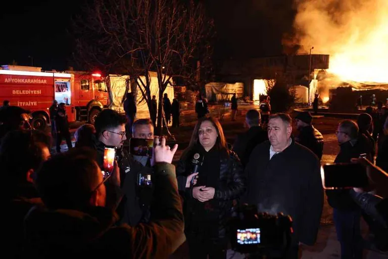 Afyonkarahisar OSB’de Korkutan Yangın! Belediye Başkanı Köksal’dan Açıklama — haber görseli