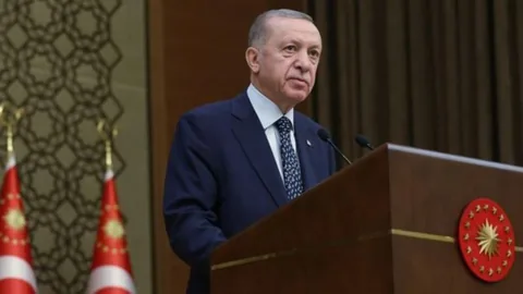 Cumhurbaşkanı Erdoğan'dan öğretmen ataması açıklaması — haber görseli