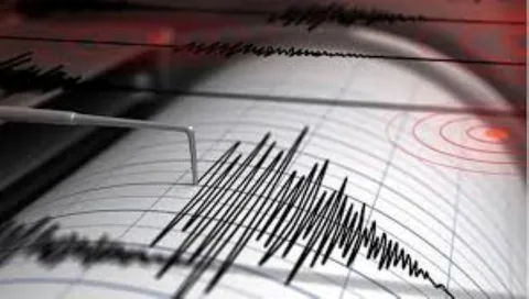 Peş Peşe Depremler Paniğe Neden Oldu — haber görseli