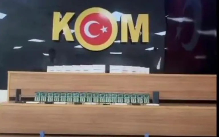 Şanlıurfa'da Ehliyet Sınavı Kopya Çetesi Çökertildi: 3 Tutuklama — haber görseli