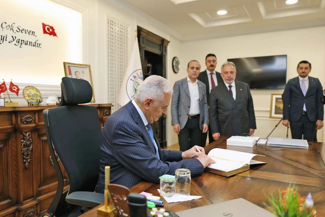 Aksakallar Heyeti Başkanı Binali Yıldırım'dan Talas Belediyesi'ne Ziyaret  — haber görseli