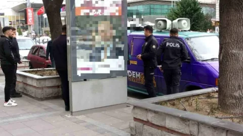 Kayseri'de DEM Parti'nin seçim aracı kurşunlandı — haber görseli