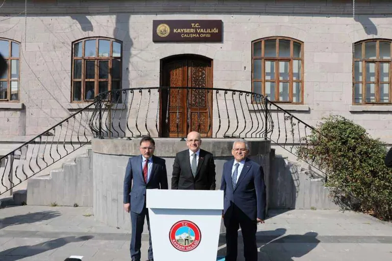 Hazine ve Maliye Bakanı Şimşek’ten Valilik ziyareti — haber görseli