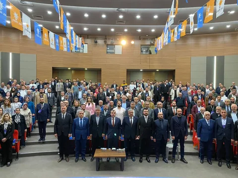 AK PARTİ KAYSERİ MİLLETVEKİLİ ŞABAN ÇOPUROĞLU, MELİKGAZİ İLÇE DANIŞMA MECLİSİ’NDE — haber görseli