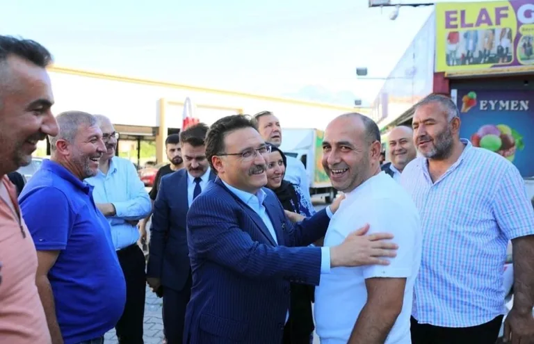 Vali Çiçek, esnaf ve vatandaşlarla bir araya geldi — haber görseli