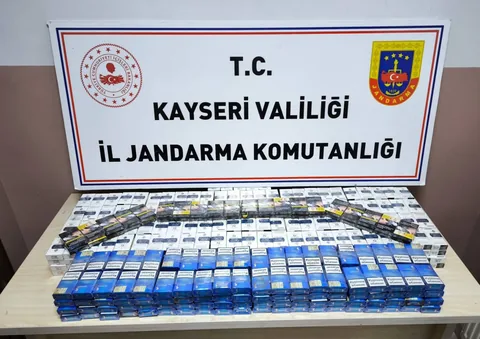 Kayseri’de Kaçakçılığa Geçit Yok! TIR’dan 619 Paket Kaçak Sigara Çıktı — haber görseli