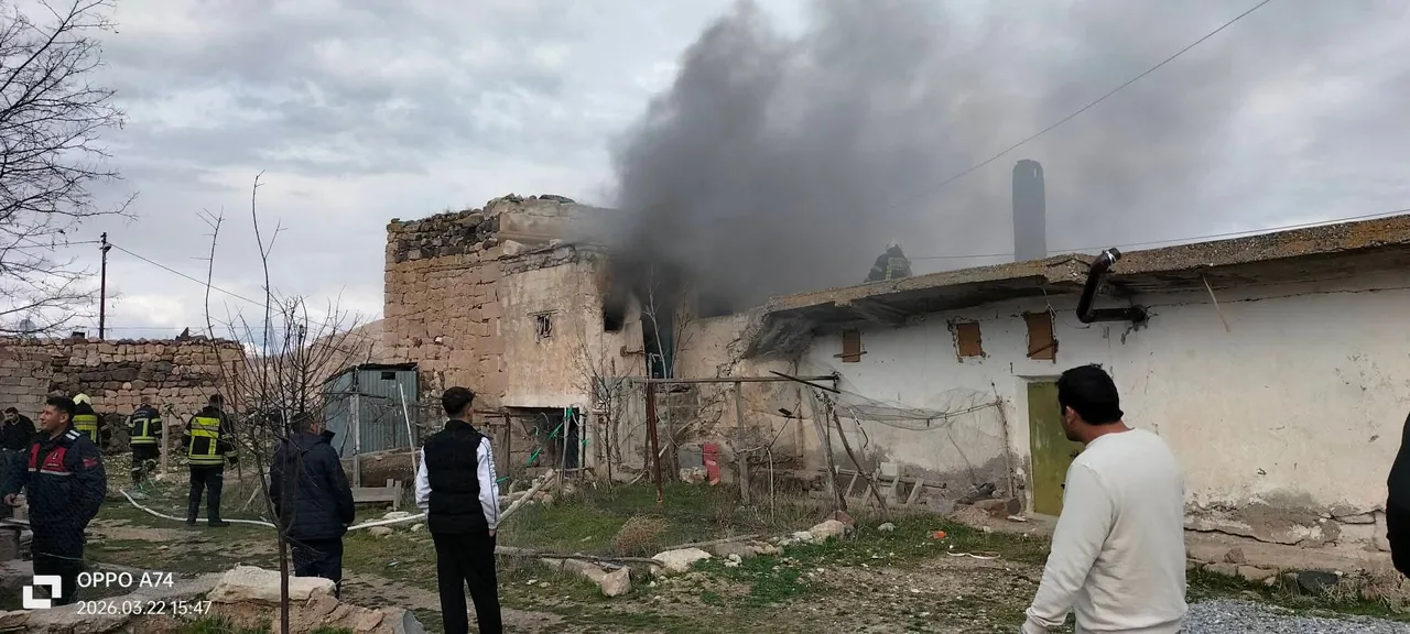 Son Dakika... Kayseri Yemliha'da Müstakil Evde Yangın Paniği — haber görseli