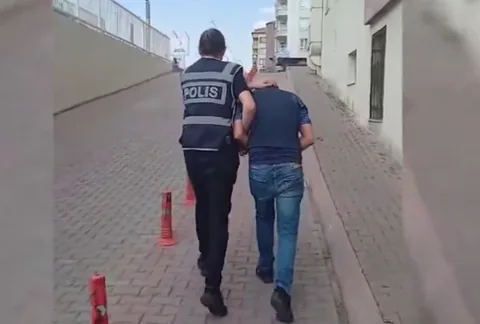Kayseri Polisinden Kaçış Yok! 12 Yıl 4 Ay 7 Gün Hapis Cezalı M.C. Yakalandı — haber görseli