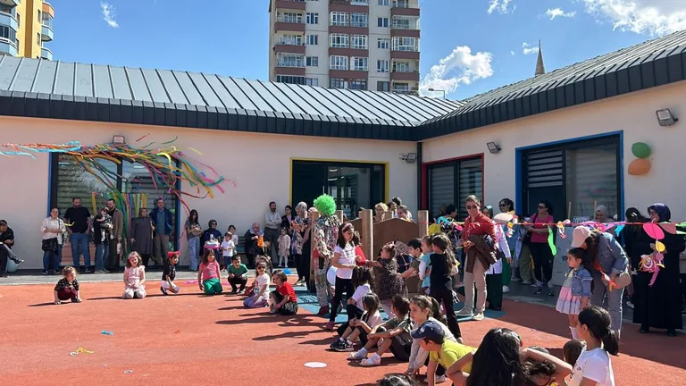 Büyükşehir'in Çocuk Kütüphanesi'nde 23 Nisan Coşkusu — haber görseli