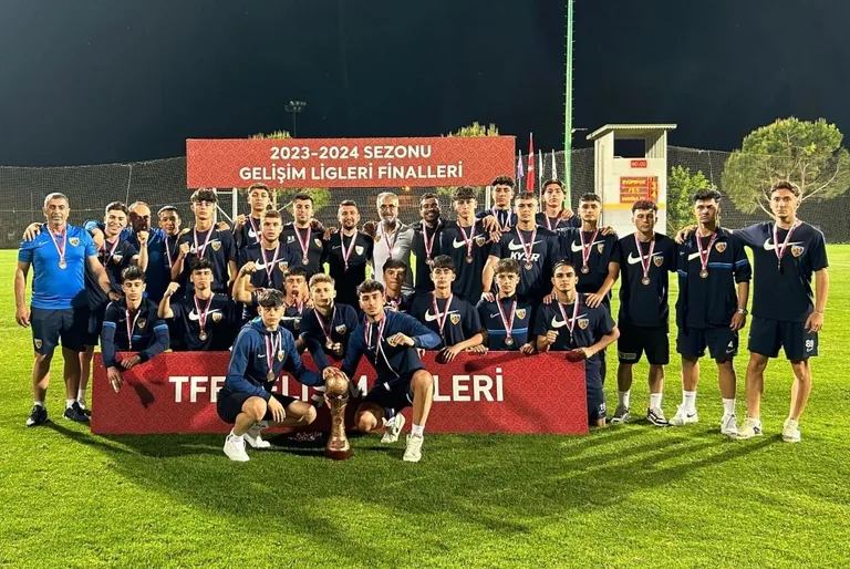 U17 Elit B Ligi'nde Mücadele Eden Kayserispor, Sezonu 3. Olarak Tamamladı — haber görseli
