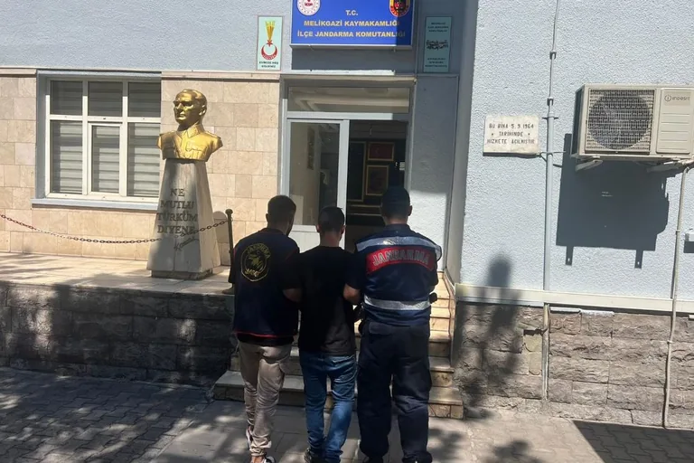 Kasten Öldürme ve Hırsızlık Suçlarından Aranan 3 Şahıs Jandarma Ekiplerince Yakalandı — haber görseli