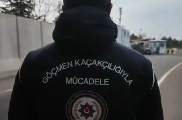 KALKAN-35 Operasyonunda 981 Düzensiz Göçmen Yakalandı — haber görseli