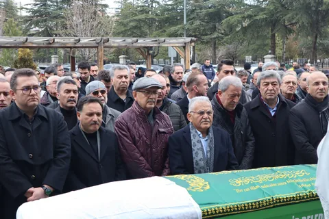 Başkan Memduh Büyükkılıç’ın Kayınvalidesi Güler Çarman Son Yolculuğuna Uğurlandı — haber görseli