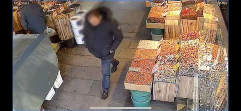 Tespih Çalan Kişi Güvenlik Kamerasına Yansıdı — haber görseli