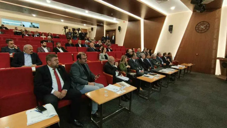 İYİ Partili Ülker: “Yeşil Talas gitti, Beton Talas geldi” — haber görseli