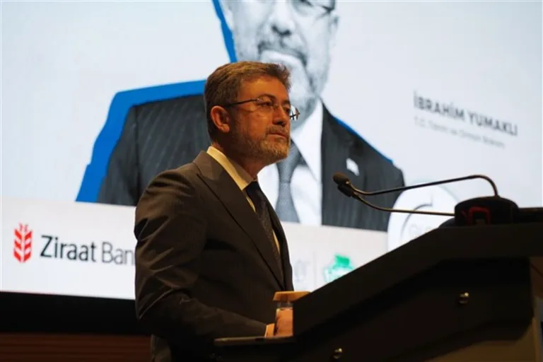 Bakan Yumaklı'dan sahipsiz sokak hayvanları açıklaması — haber görseli