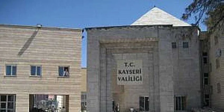 Valilikten Kayseri için fırtına uyarısı — haber görseli