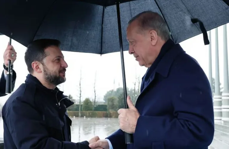 Ukrayna Devlet Başkanı Zelenskiy Yarın Türkiye’de! Barış Müzakereleri İçin Kritik Ziyaret — haber görseli