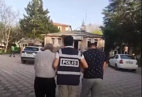 Kayseri’de Köpek Dövüştüren 2 Şahıs Yakalandı! Eziyet Gören Köpek Koruma Altına Alındı — haber görseli