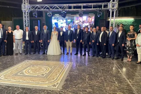 MHP ve CHP’nin arasındaki buzları eriten düğün — haber görseli