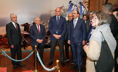 BAŞKAN BÜYÜKKILIÇ, MİLLET KÜTÜPHANESİ’NDE ANADOLU SELÇUKLULARI SERGİSİ’NİN AÇILIŞINA KATILDI — haber görseli