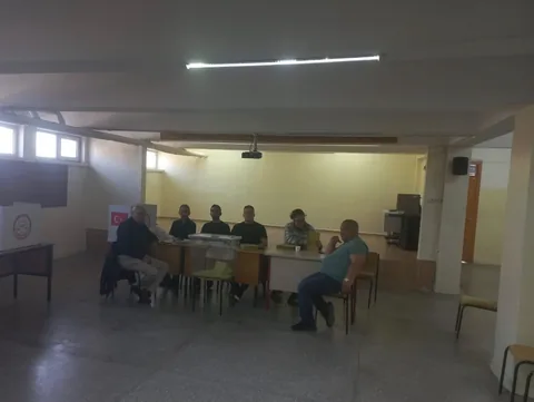 Eşinin Vefatının Ardından Aday Oldu, Muhtar Seçildi! Dervişağa Mahallesi'nde Yeni Muhtar Şule Çakmak — haber görseli