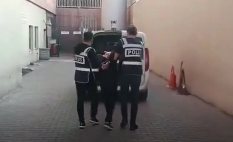 Parada Sahtecilik, Dolandırıcılık ve Hırsızlık! Kayseri'de 14 Yıl Hapis Cezalı Firari Yakalandı — haber görseli