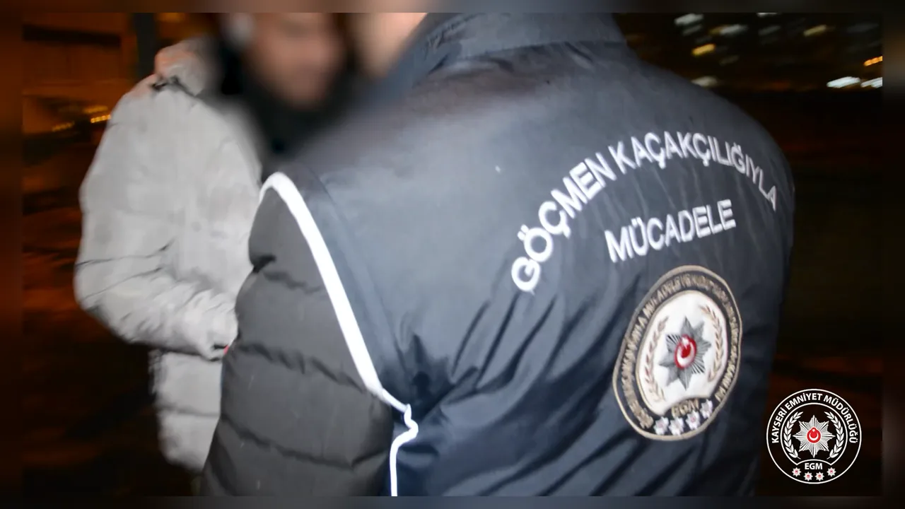 Kayseri'de Polis Ekipleri 1 Gün İçinde 28 Kimliksiz Mülteciyi Gözaltına Aldı — haber görseli