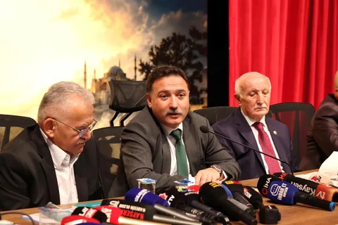 Seyyid Burhaneddin Hazretleri İçin Uluslararası Anma Programı Hazırlanıyor — haber görseli