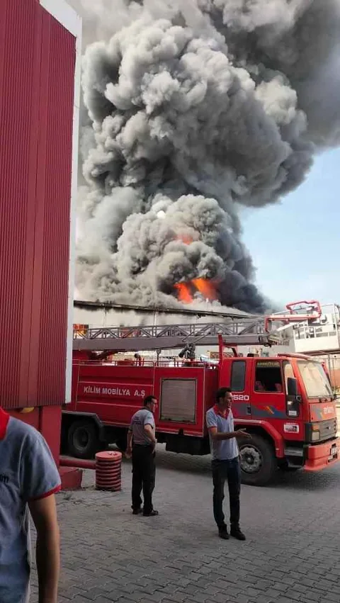 Kayseri OSB'de Ambalaj Fabrikasında Yangın — haber görseli