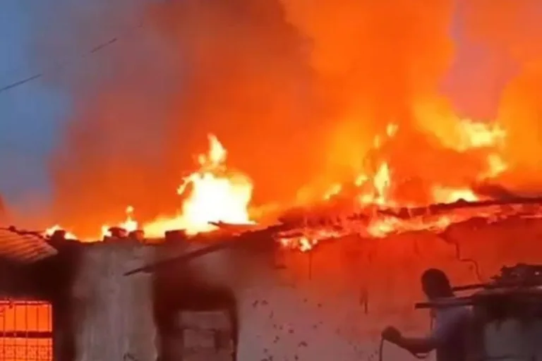 Yeşil Mahalle'de Gecekonduda Yangın Çıktı — haber görseli