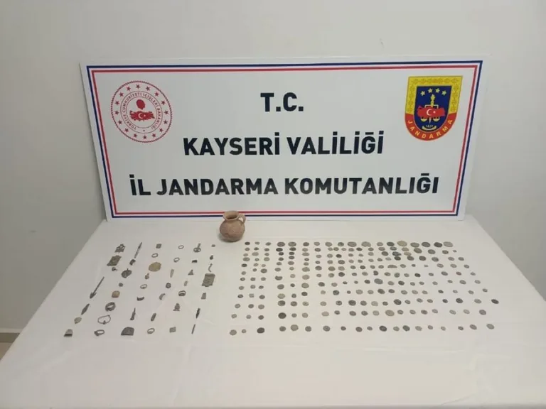 Roma ve Bizans Dönemine Ait 255 Tarihi Eser Kayseri’de Ele Geçirildi! — haber görseli