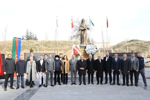 HOCALI ŞEHİTLERİ, YENİ YAPILAN AZERBAYCAN PARKINDA ANILDI — haber görseli